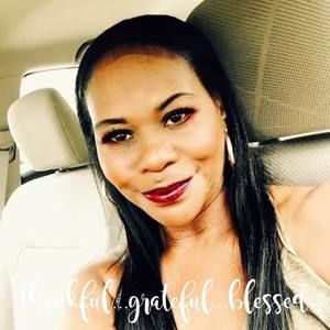 Meet your Posher, Deborah